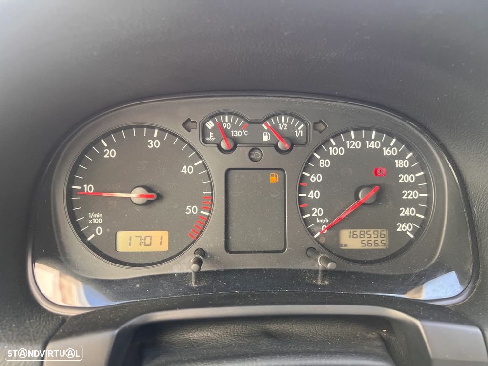 VW Golf 1.9 TDi Confortline AC - 9