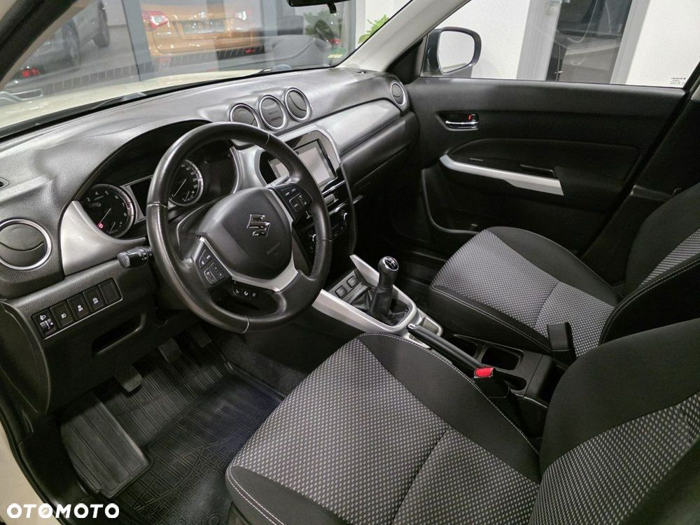 Suzuki Vitara 1.6 (4x2) Comfort+ - 15