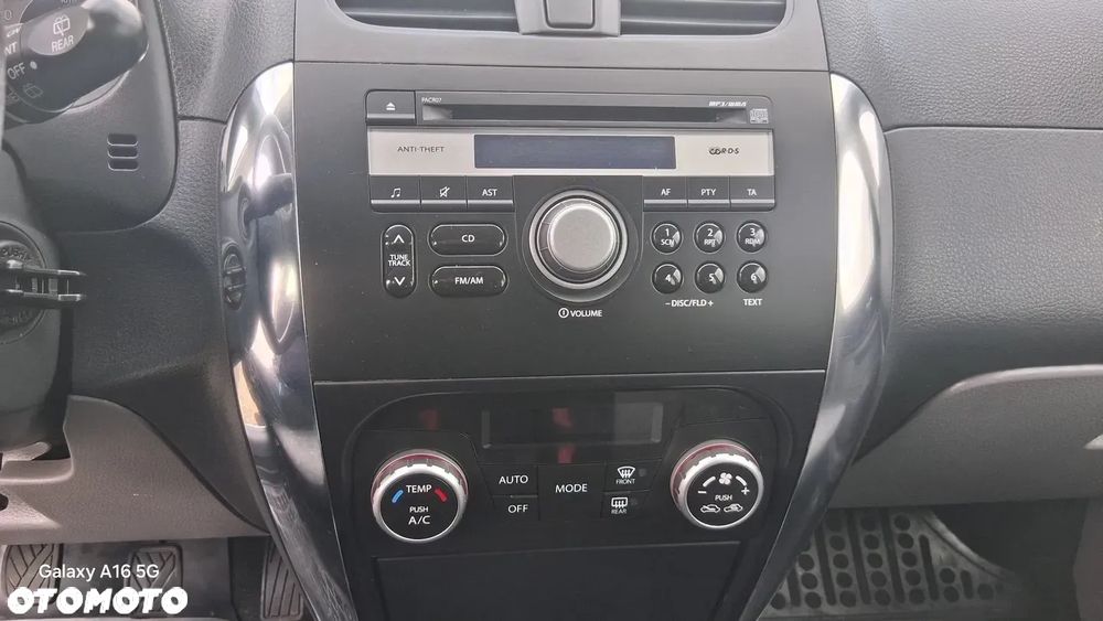 Suzuki SX4 1.6 VVT 4x4 Comfort - 17