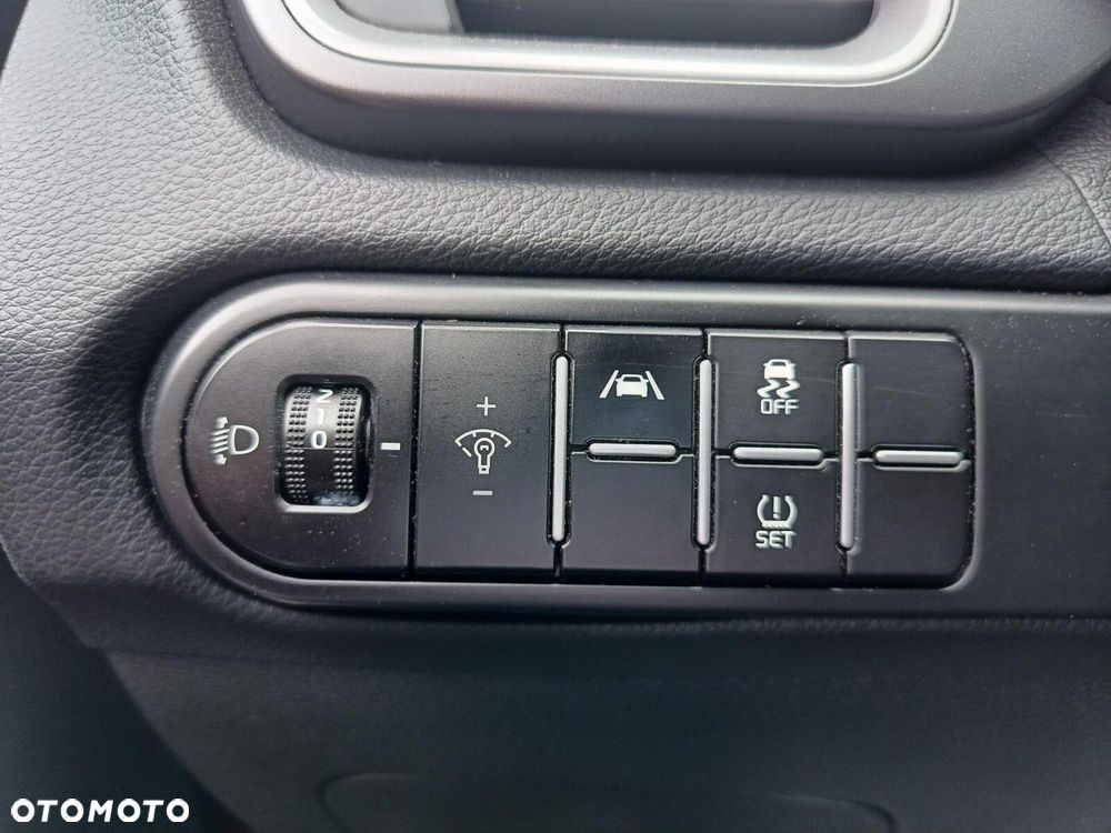 Kia Ceed 1.5 T-GDI M - 22