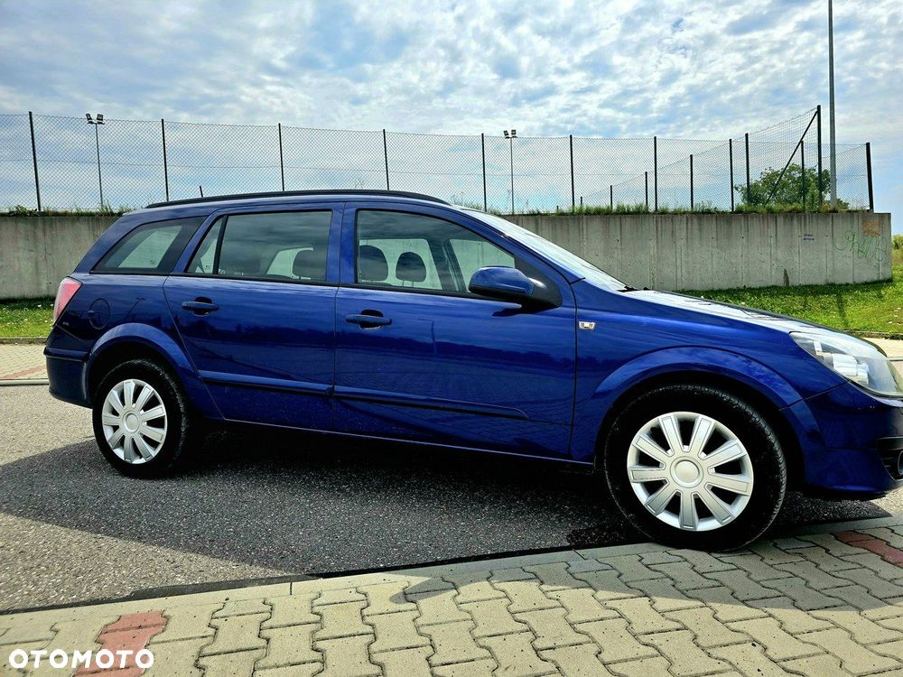 Opel Astra 1.8 Caravan Edition - 15