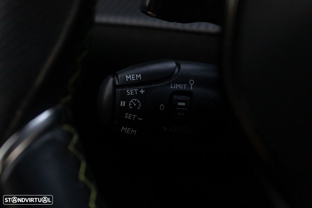 Peugeot 2008 1.5 BlueHDi GT EAT8 - 19