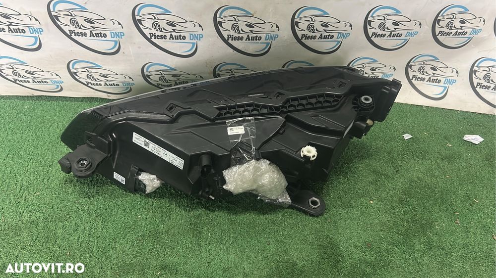 Far dreapta skoda superb 3 crystal lighting - 3