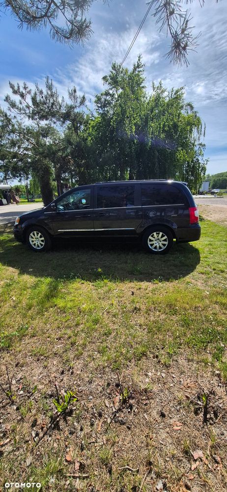 Chrysler Town & Country 3.6 Limited - 6
