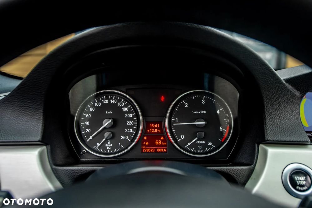 BMW Seria 3 320d DPF - 28