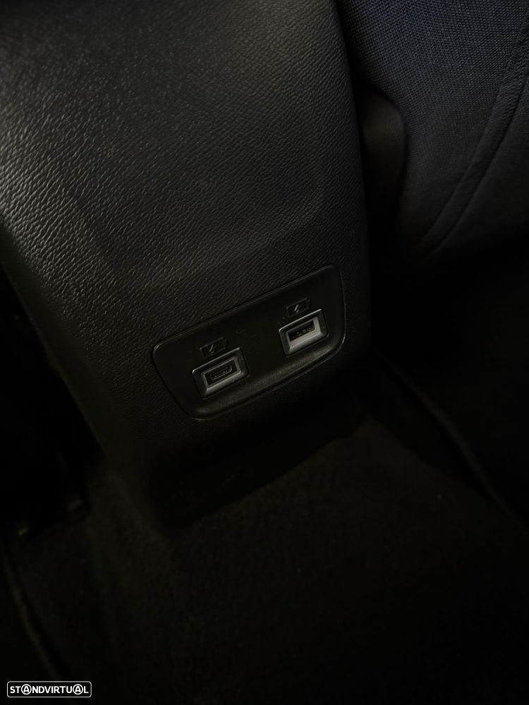 Peugeot e-2008 50 kWh Active - 28