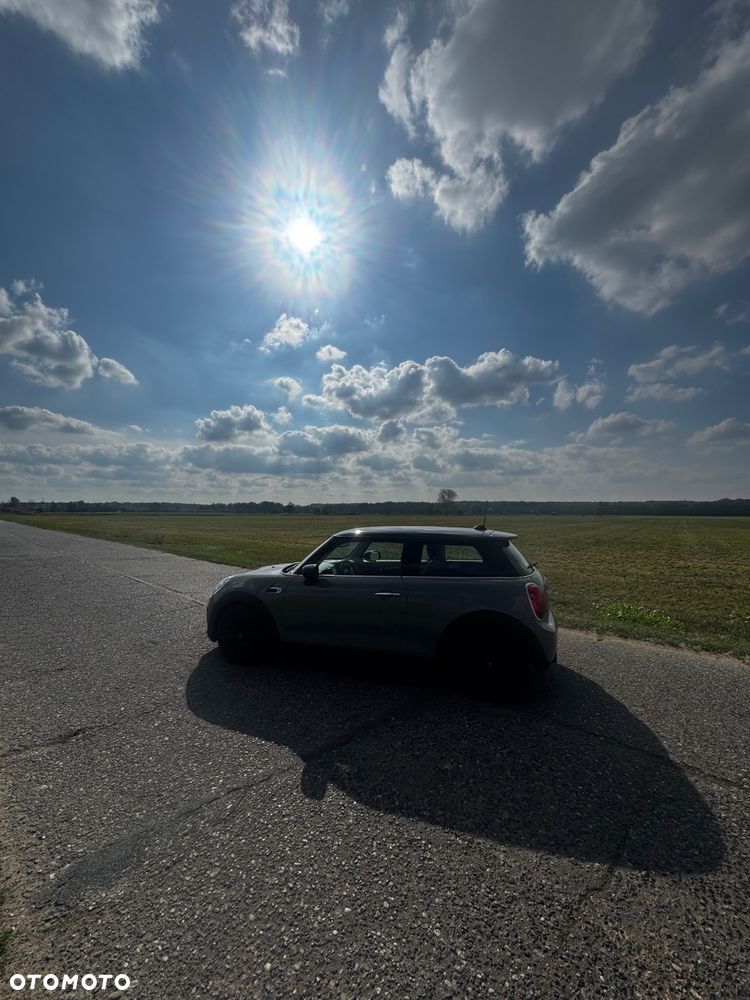 MINI Cooper Standard - 3