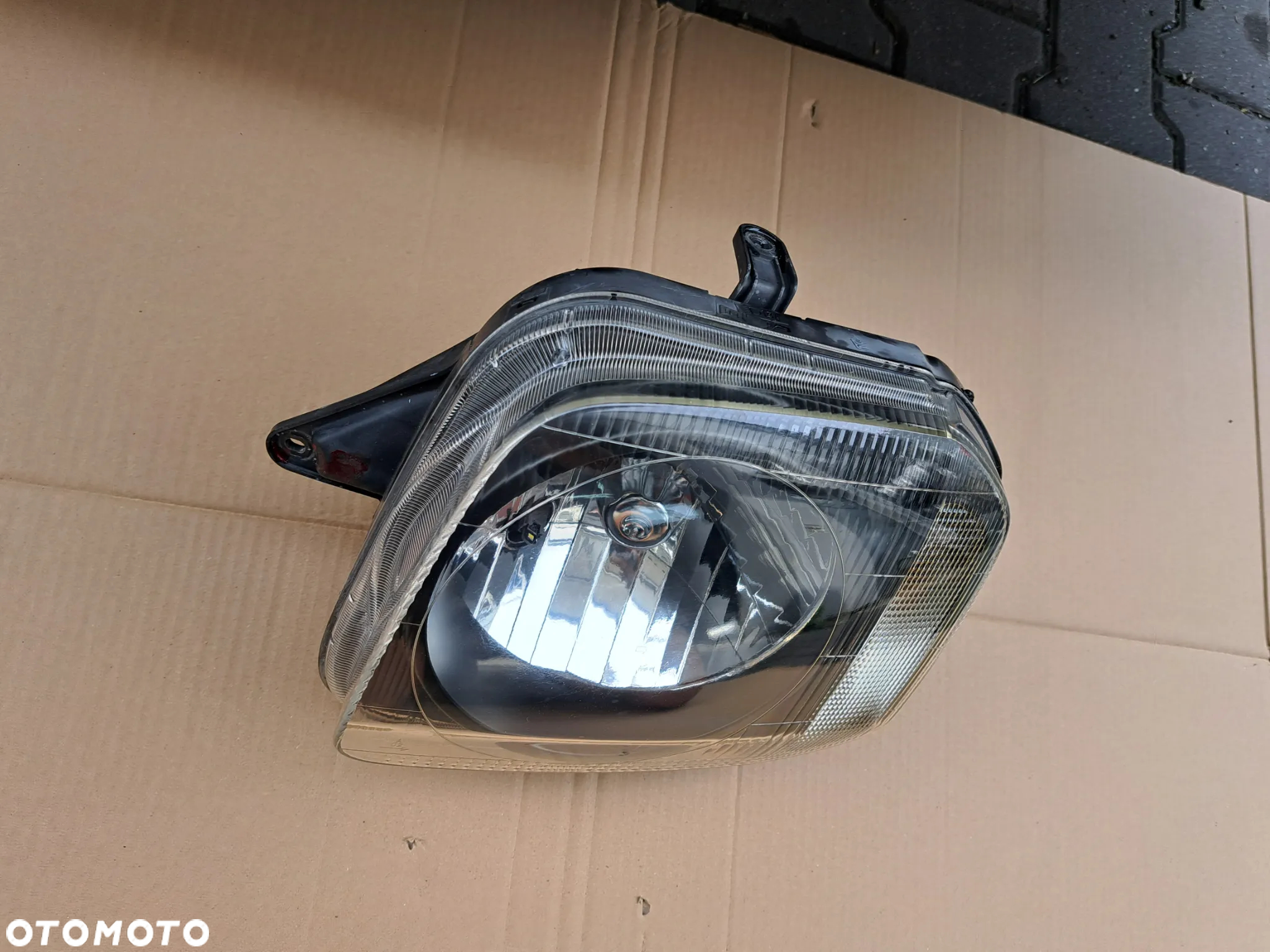 Suzuki Jimny Lampa lewy przód 100-32081 europa - 2