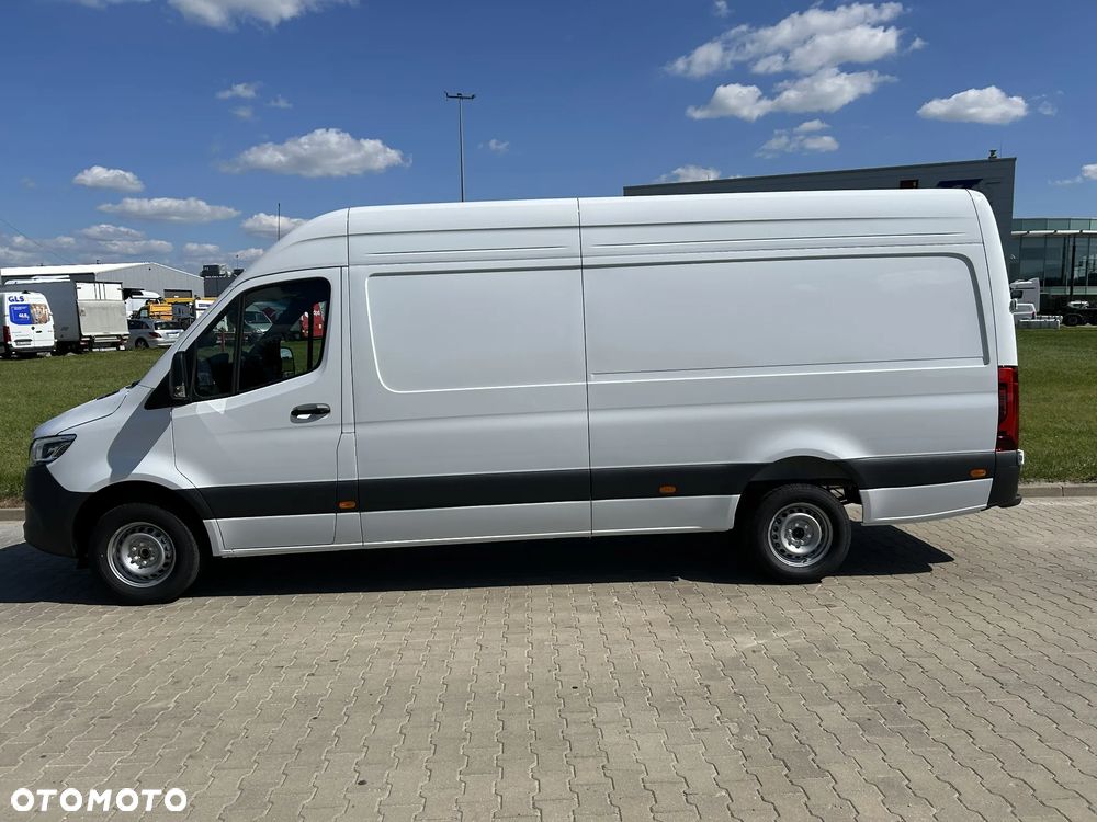 Mercedes-Benz Sprinter - 9
