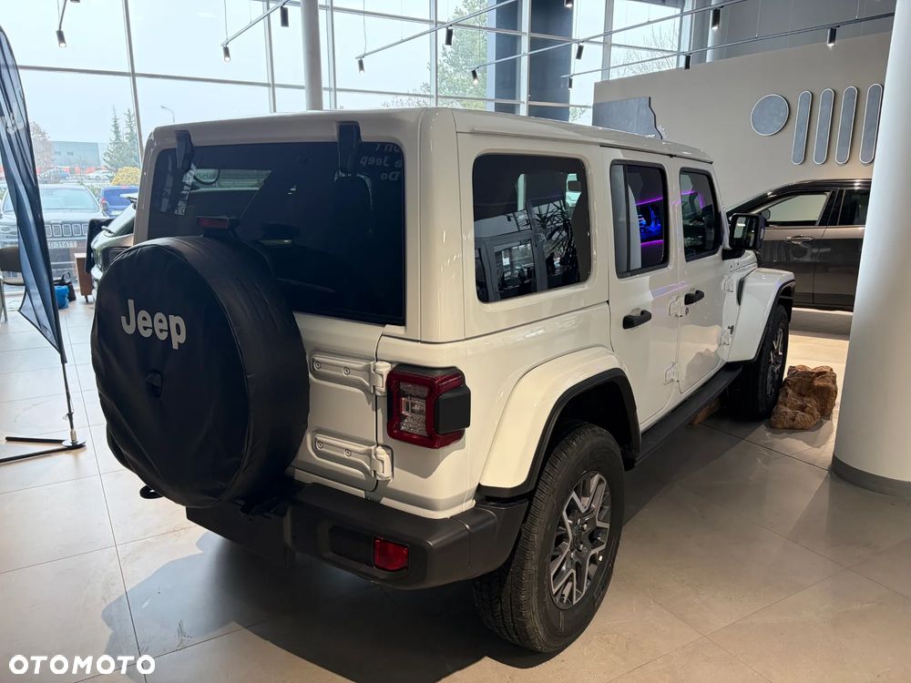 Jeep Wrangler - 4