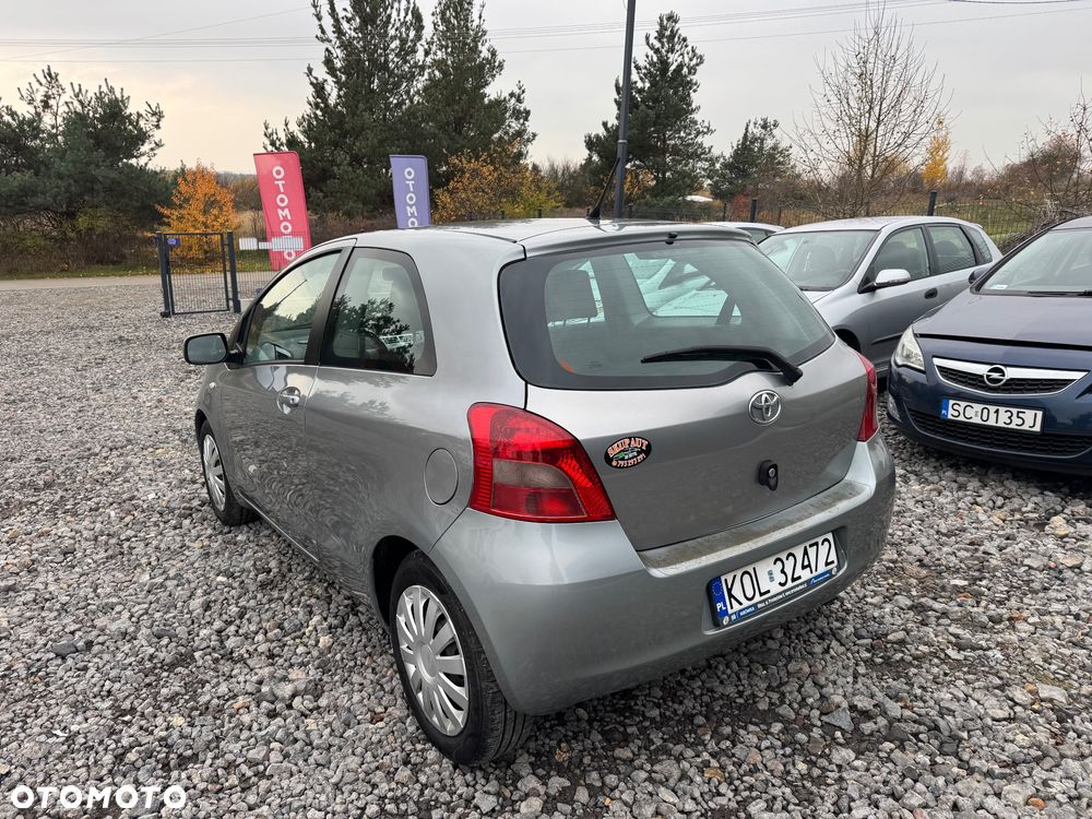 Toyota Yaris 1.3 Sol Premium - 5