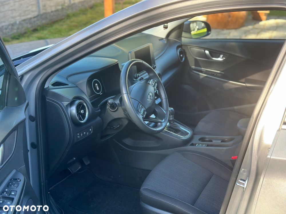 Hyundai Kona - 8