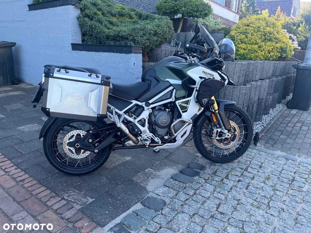 Triumph Tiger - 2