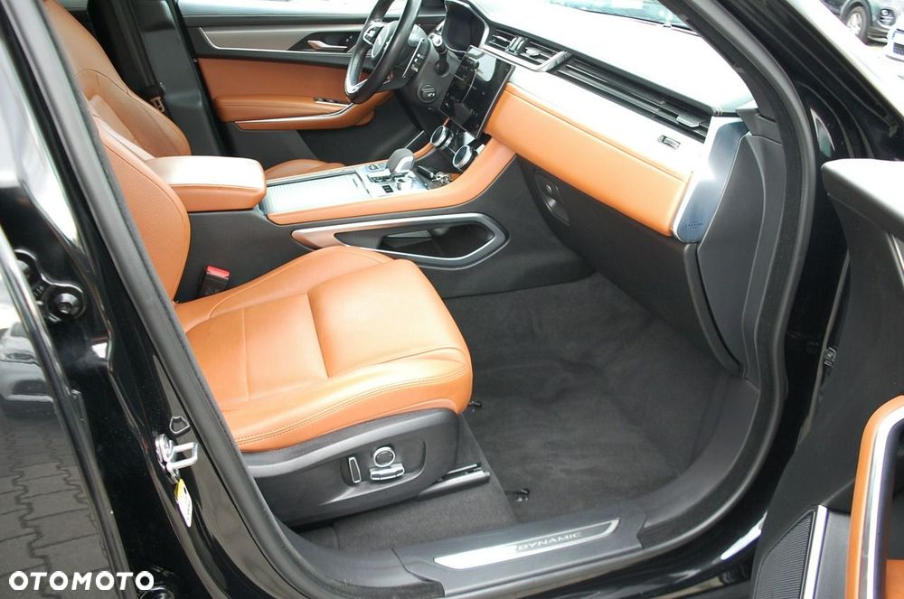 Jaguar F-Pace - 7