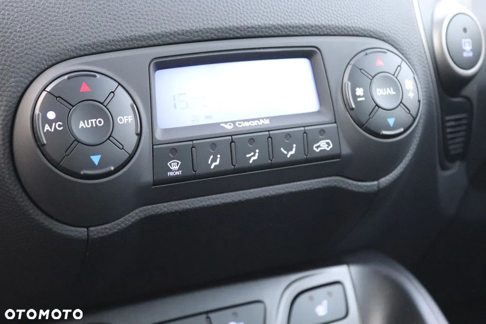 Hyundai ix35 1.6 2WD Fifa World Cup Edition - 33