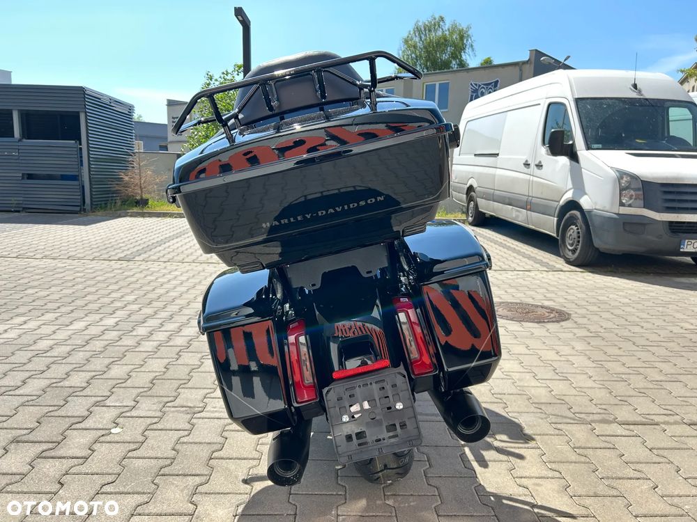 Harley-Davidson Touring Street Glide - 14