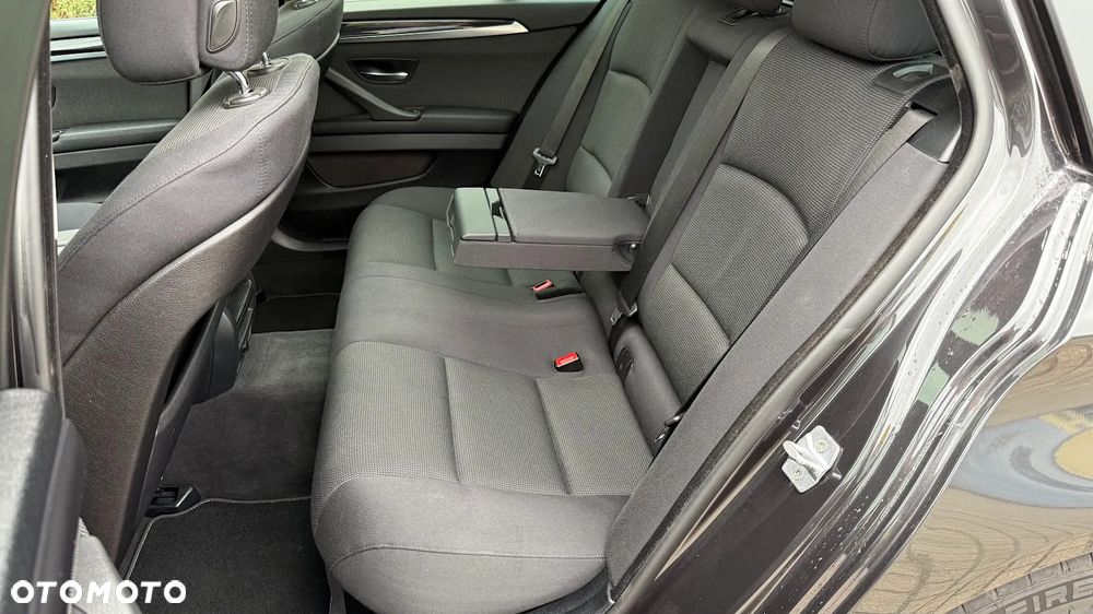 BMW Seria 5 520d Touring - 19