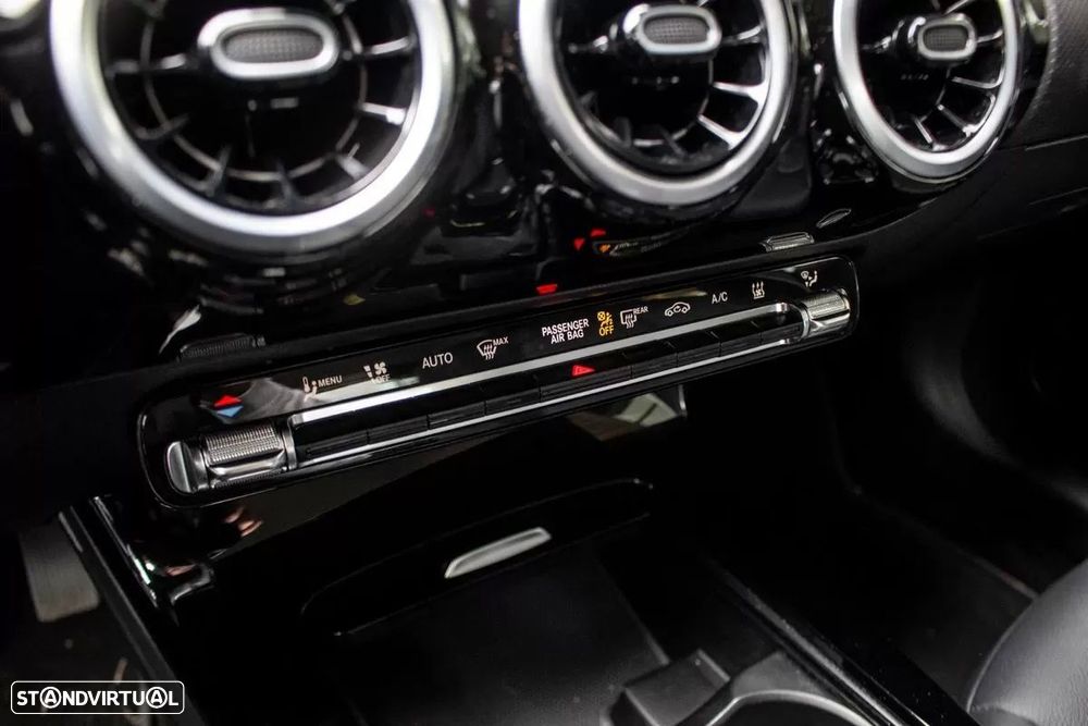 Mercedes-Benz A 250 e - 23