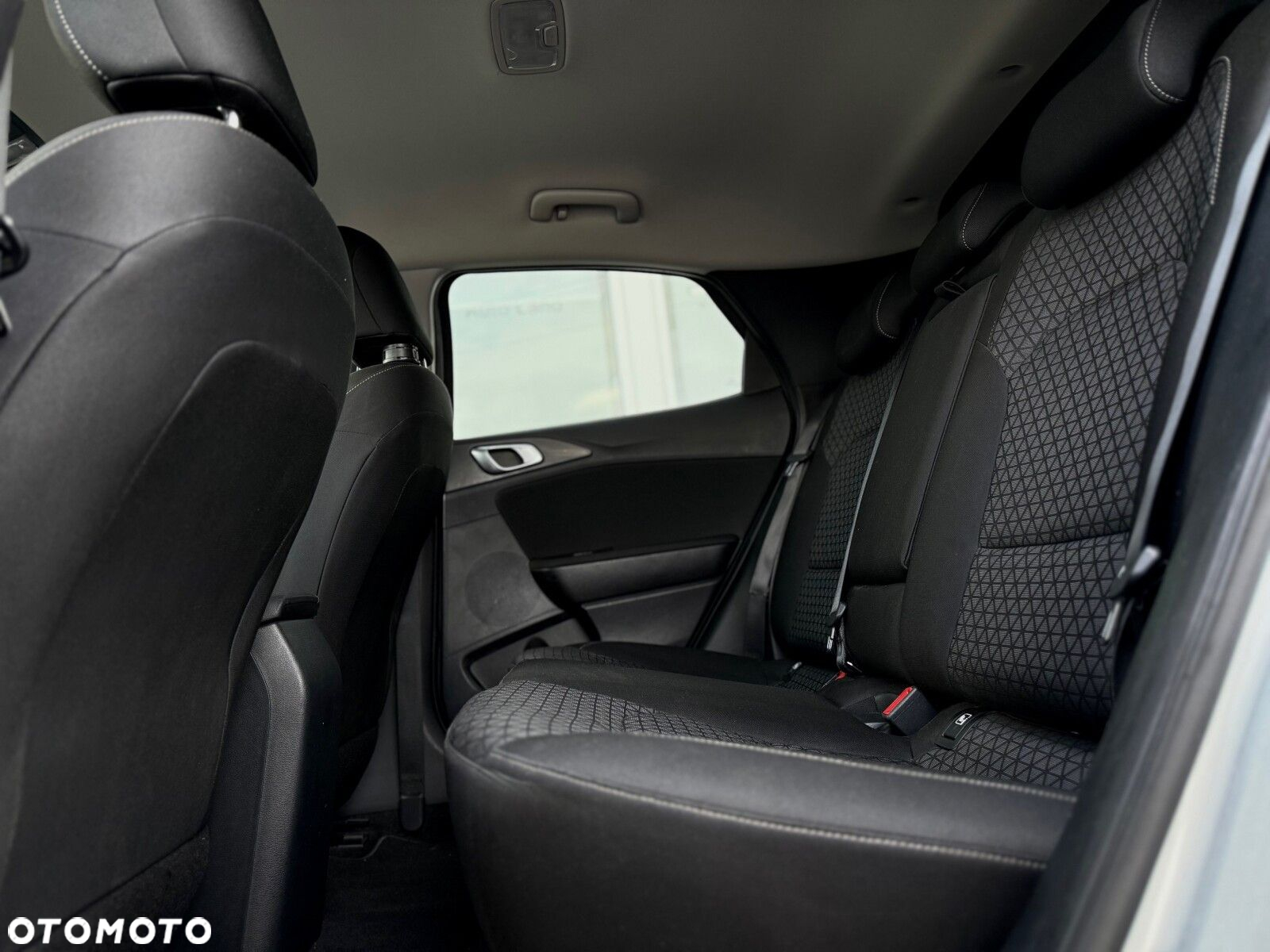 Kia XCeed 1.4 T-GDI M - 10
