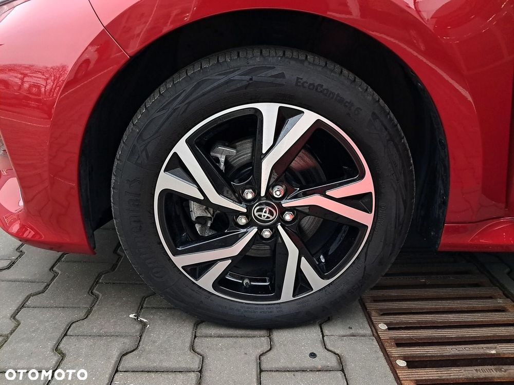 Toyota Yaris Hybrid 1.5 Style - 29