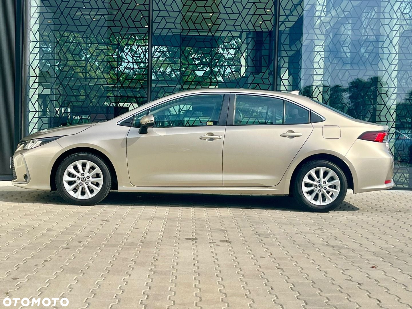 Toyota Corolla - 3