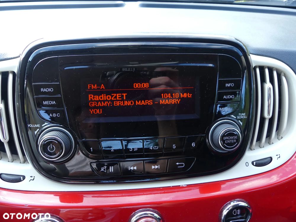 Fiat 500 1.0 Hybrid Connect - 12