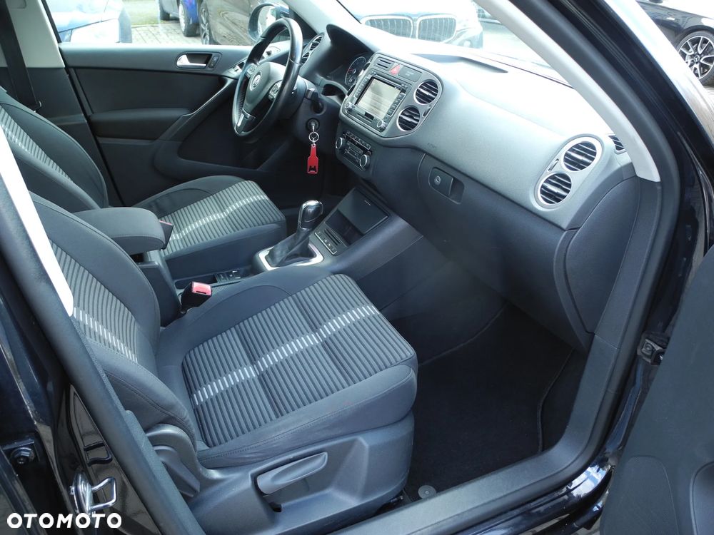 Volkswagen Tiguan - 17