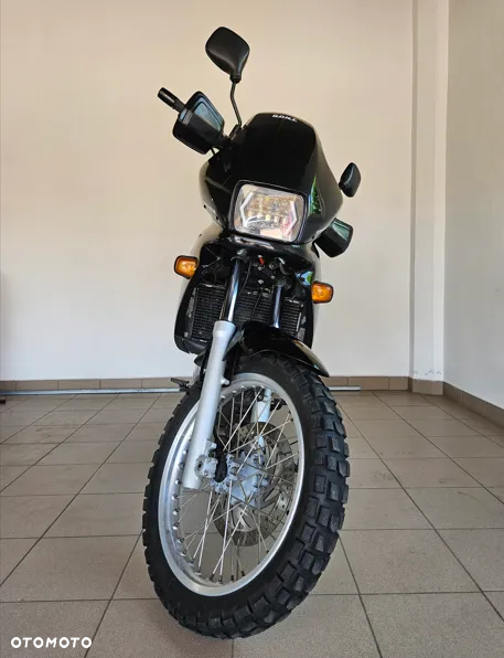 BMW F