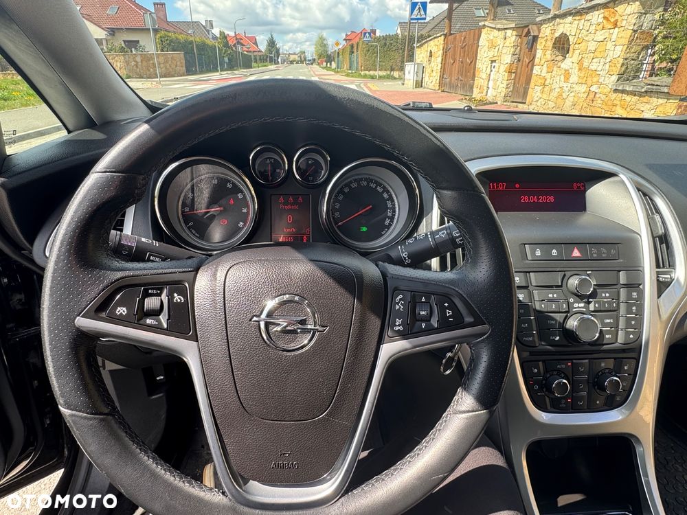 Opel Astra 1.4 Turbo - 12