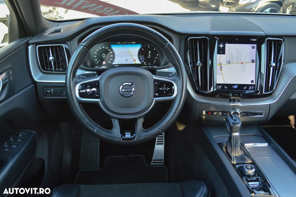 Volvo XC 60 D4 AWD Geartronic RDesign - 30