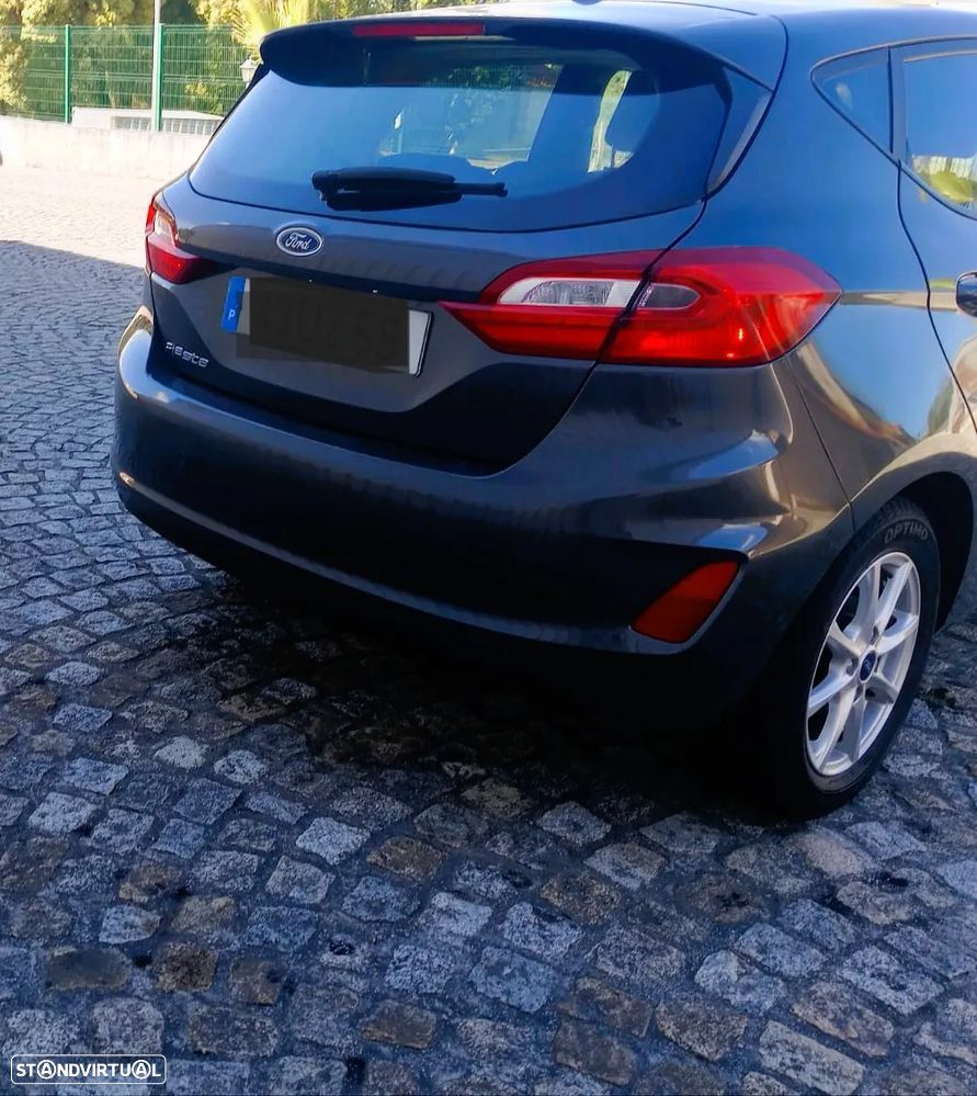 Ford Fiesta - 9