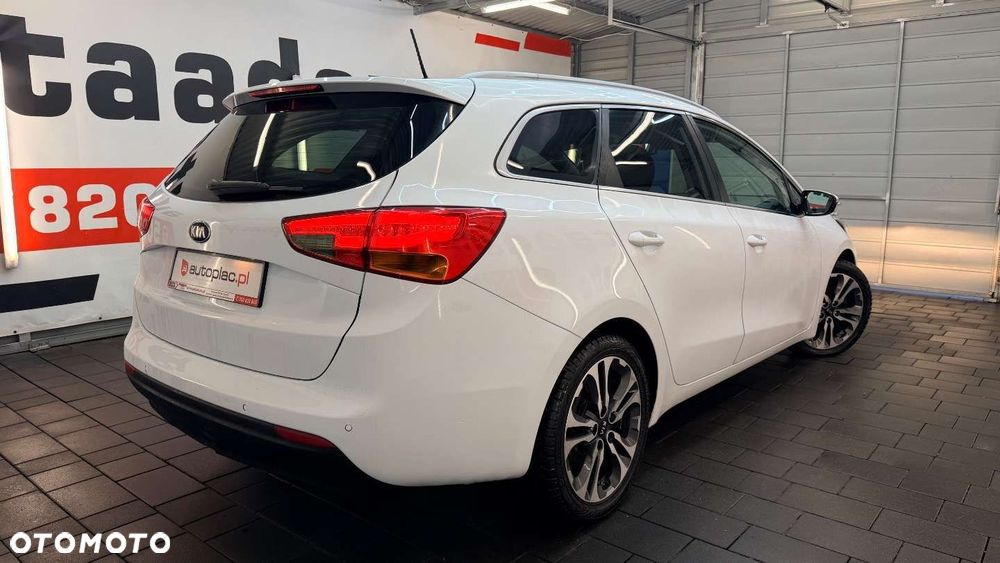Kia Ceed - 14