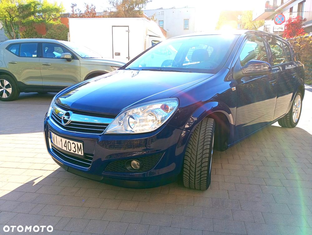 Opel Astra 1.6 Enjoy - 2