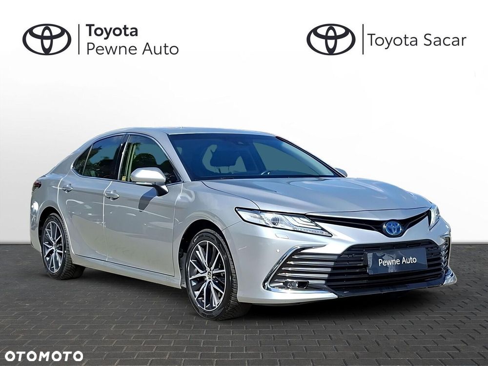 Toyota Camry - 2