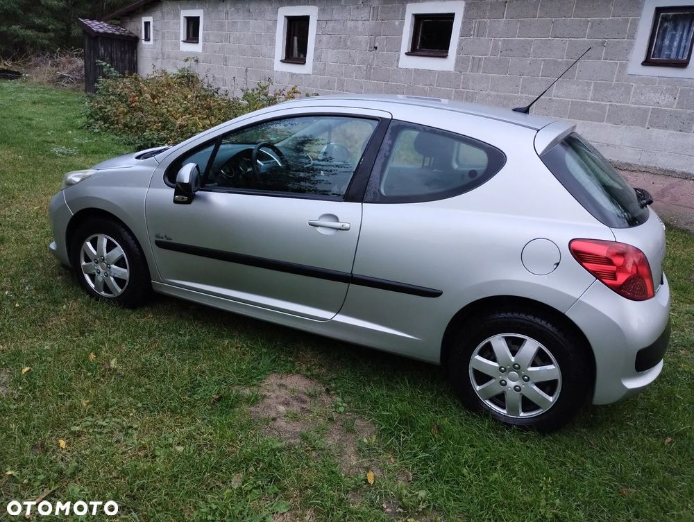 Peugeot 207 1.4 16V Trendy - 7