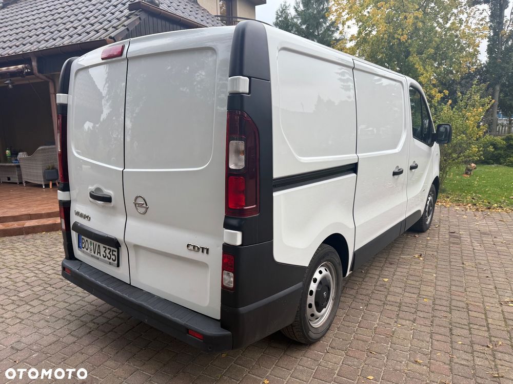 Opel VIVARO - 11