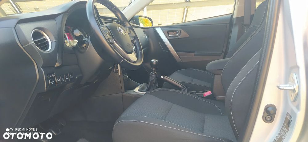 Toyota Auris 1.6 Valvematic Edition - 19