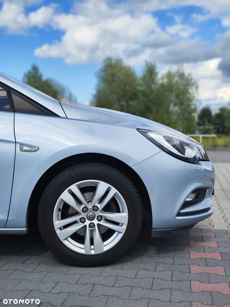 Opel Astra 1.4 T Dynamic - 4