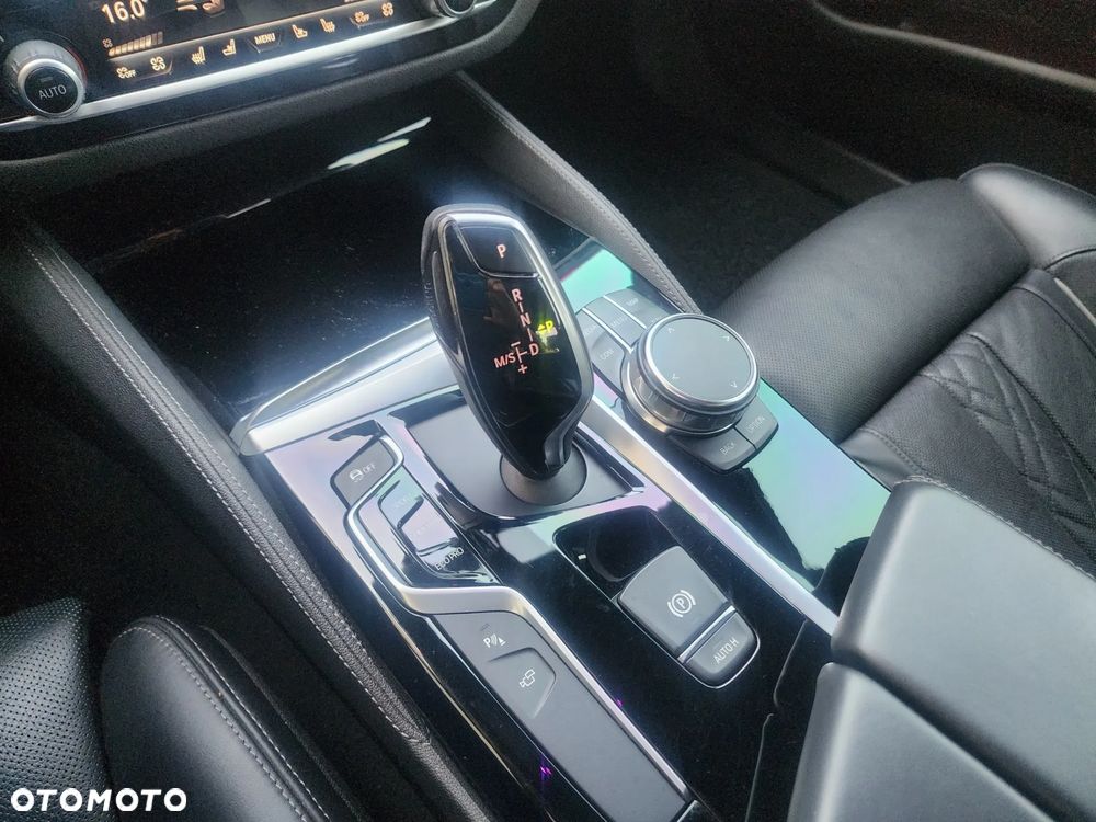 BMW Seria 5 530i M Sport sport - 7