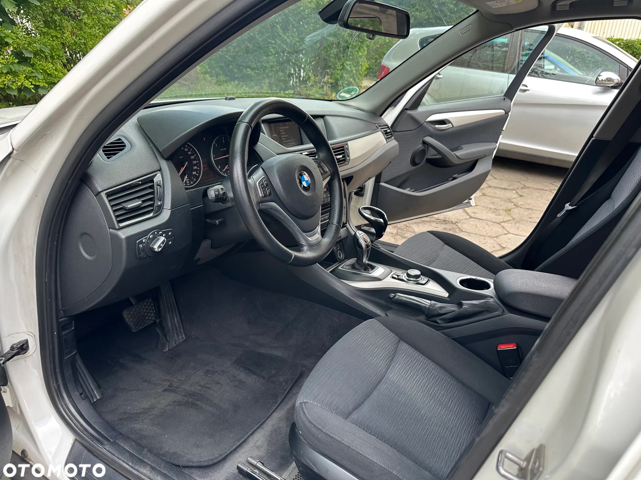 BMW X1 sDrive16d - 12
