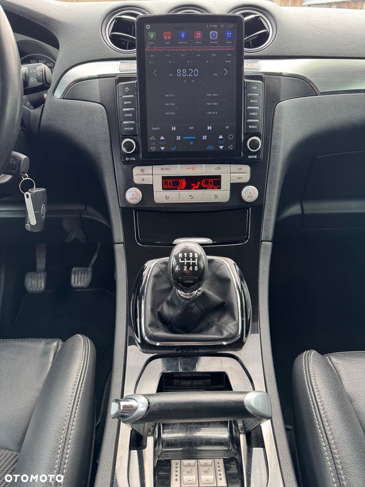 Ford C-MAX 2.0 TDCi Champions Edition - 28