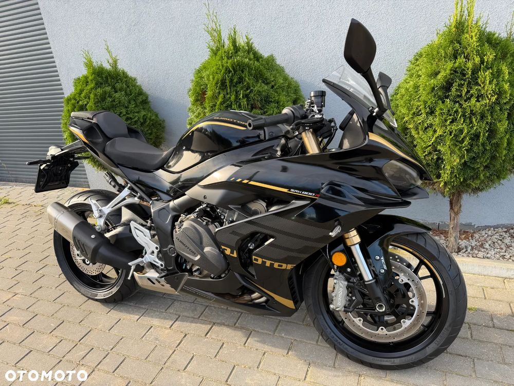 QJMOTOR SRK 800RR - 3