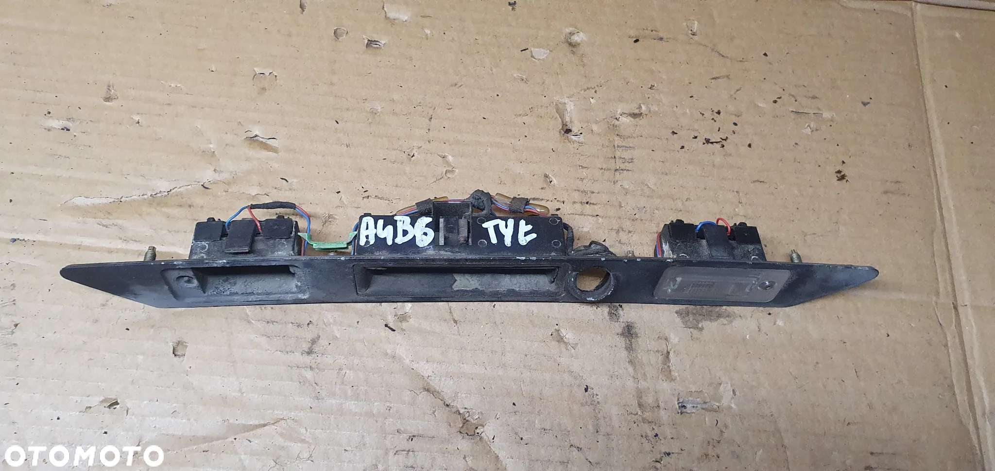 Blenda klapy bagażnika mikrostyk podświetlenie Audi A4 B6 8P0827574 - 4