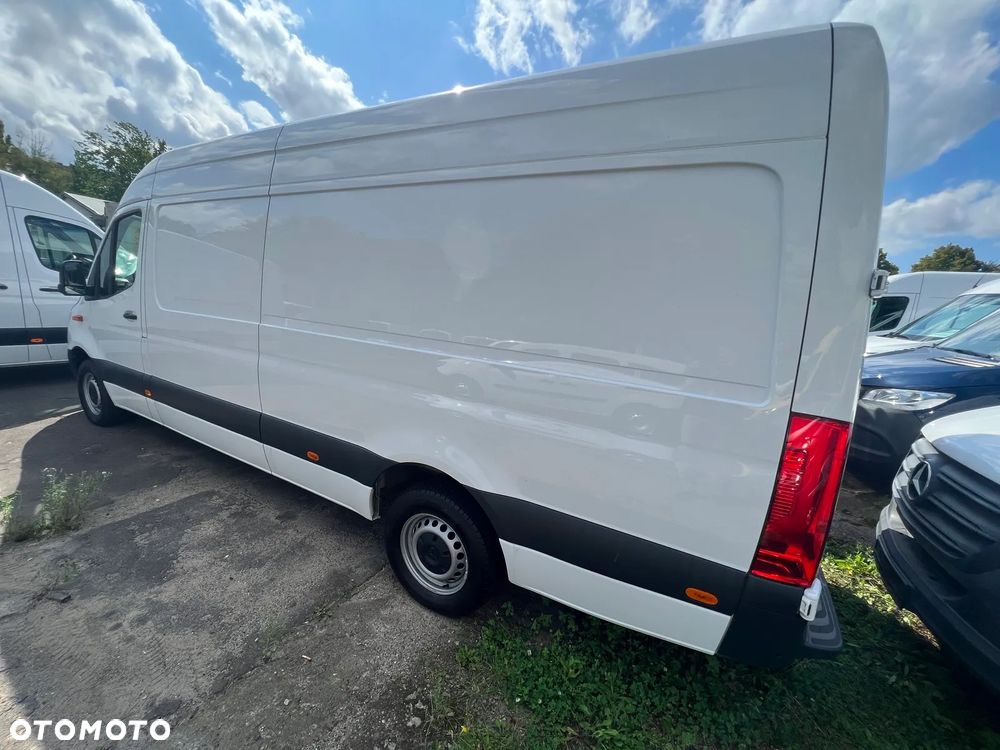 Mercedes-Benz Sprinter - 7