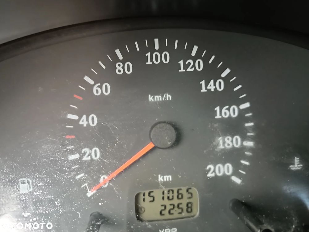 Nissan Micra - 32