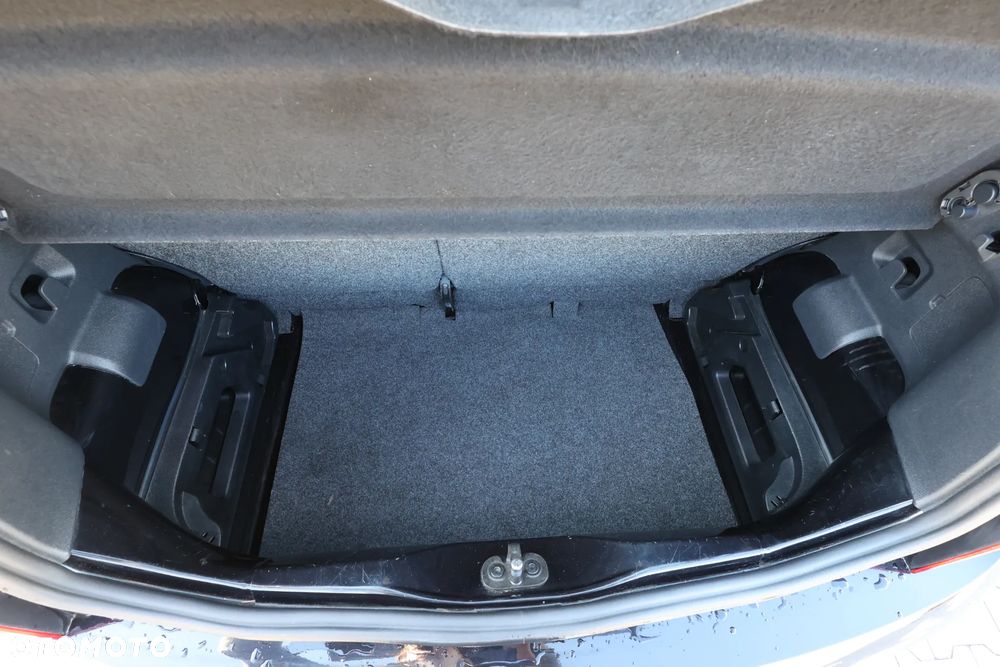 Volkswagen up! - 19
