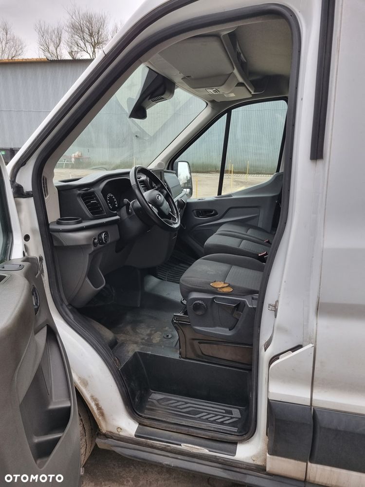 Ford Transit - 11