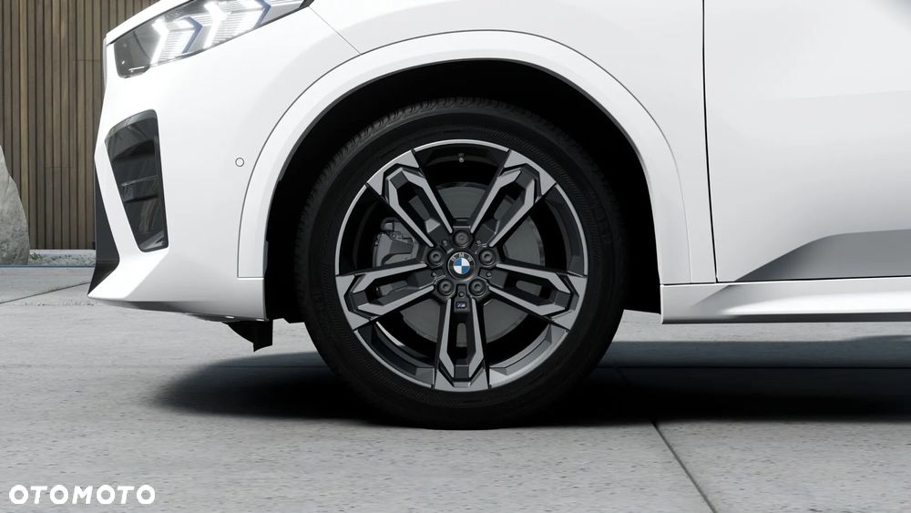 BMW iX2 eDrive20 - 7