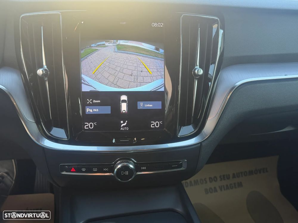Volvo V60 2.0 B4 Momentum Geartronic - 8