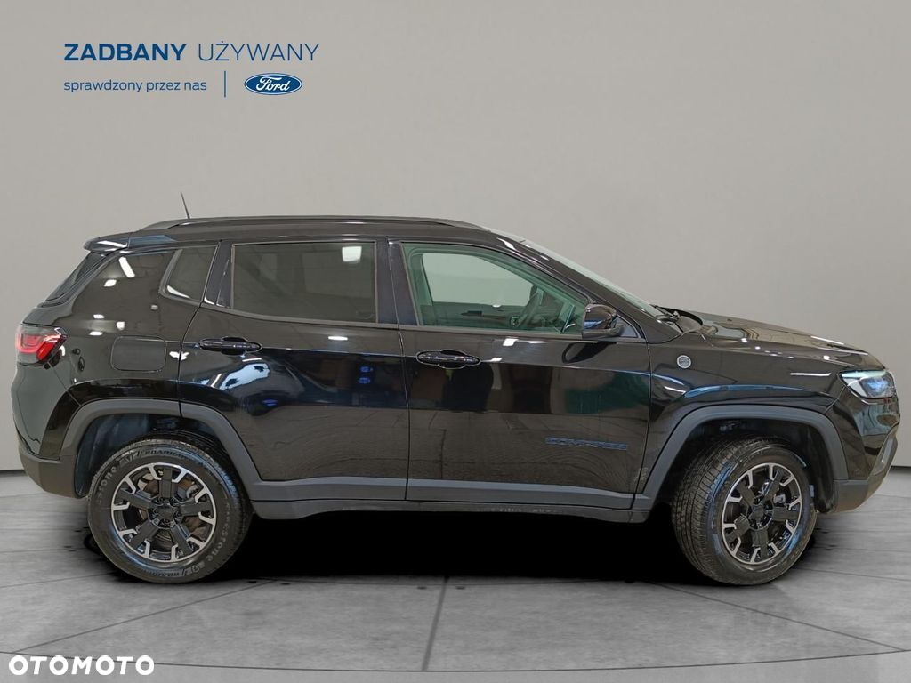 Jeep Compass 1.3 T4 4xe PLUG-IN HYBRID Automatik Trailhawk - 2